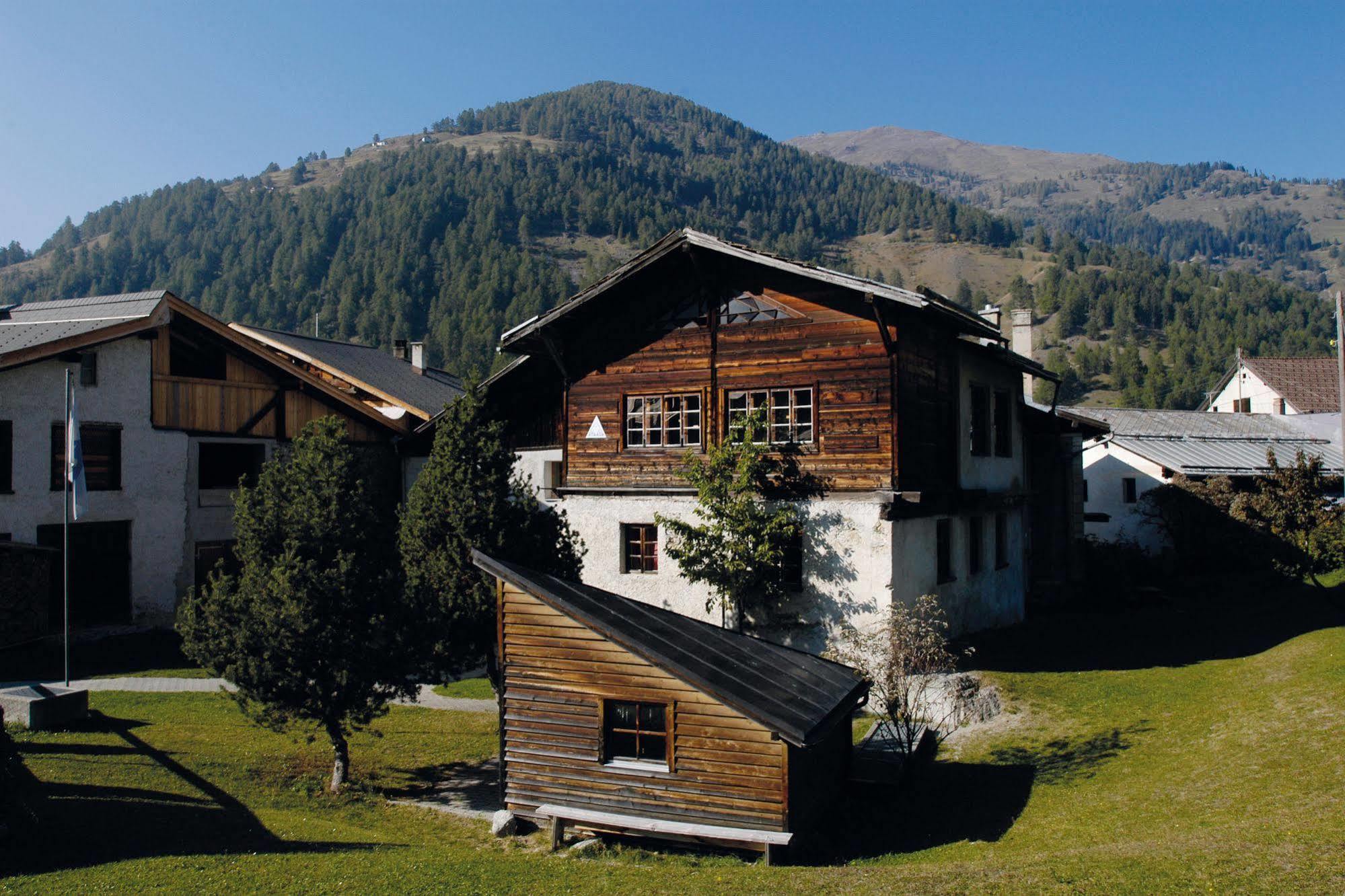 Santa Maria Val Muestair サンタ マリア ユース ホステルホステル エクステリア 写真