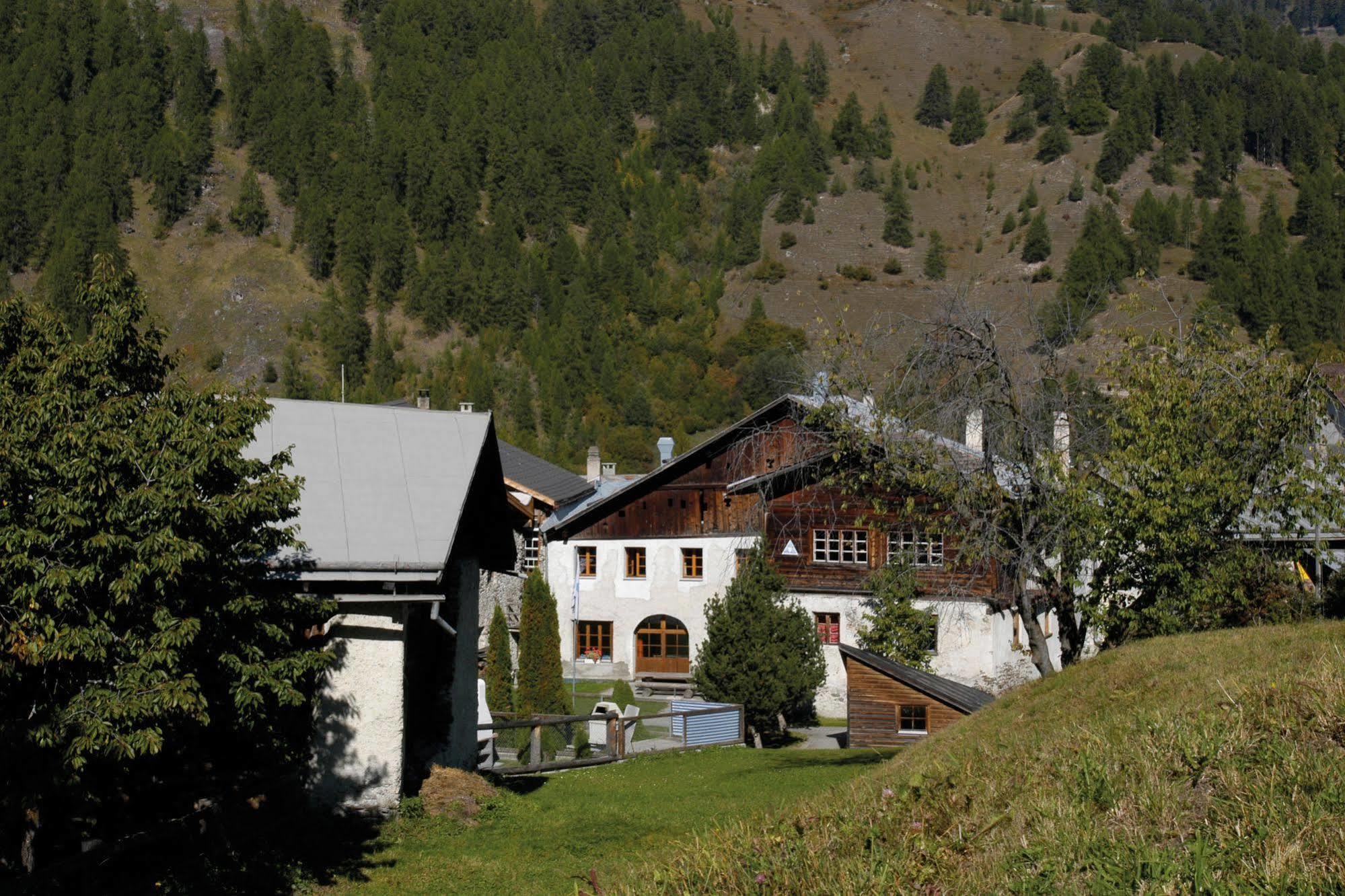 Santa Maria Val Muestair サンタ マリア ユース ホステルホステル エクステリア 写真